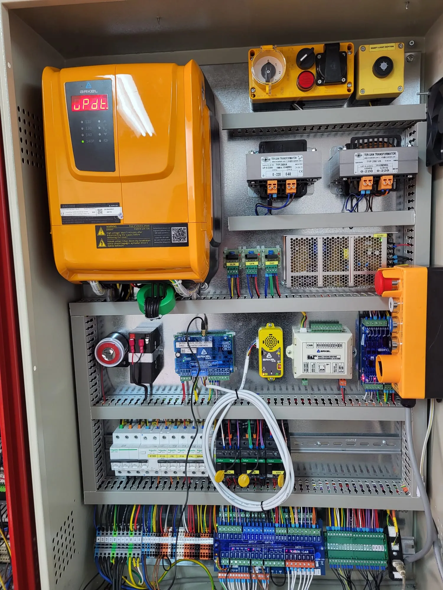 FESTLIFT Modernização de Quadro Elétrico